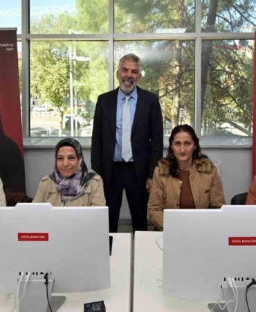’Dijital Benim İşim’ deprem bölgesinde 15 bin kadına ulaşacak