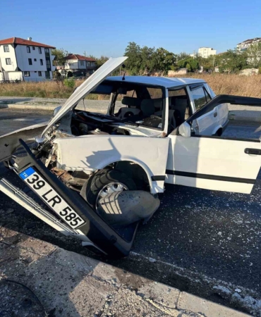 Direksiyon hakimiyetini kaybedince refüje çarptı: 1 yaralı