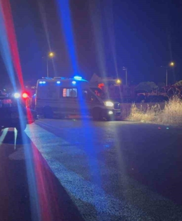 Duvara çarpan motosiklet alev aldı: 1 ölü, 1 yaralı