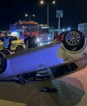 Edirne’de kontrolden çıkan otomobil takla attı: 2 yaralı
