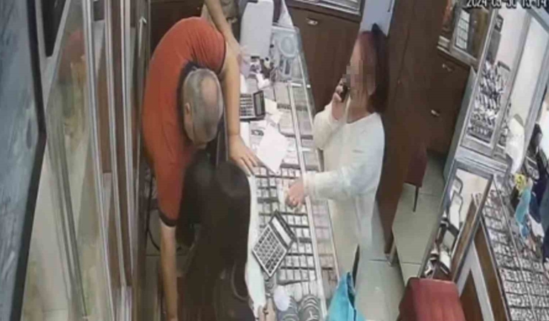 Edirne’de kuyumcuları düşük ayarlı altınla dolandıran 2 kişi tutuklandı