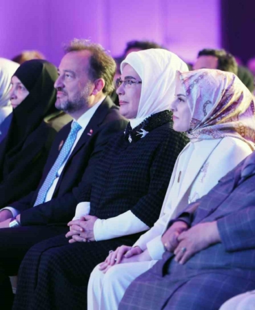 Emine Erdoğan, Uluslararası Farkındalık Zirvesi’nde “kadın” vurgusu yaptı
