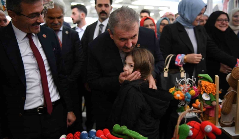 Erenler’de tamamlanan projeler açıldı,yapılacak olan projeler tanıtıldı