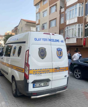 Eşinden ayrılan genç, asılı halde bulundu