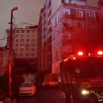 Eyüpsultan’da elektrik direği havai fişek gibi patladı