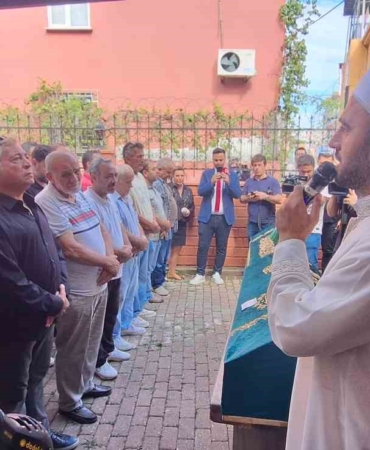Fatih’teki film gibi olayda tabuttayken hayatta olduğu belirlenen yaşlı adam son yolculuğuna uğurlandı