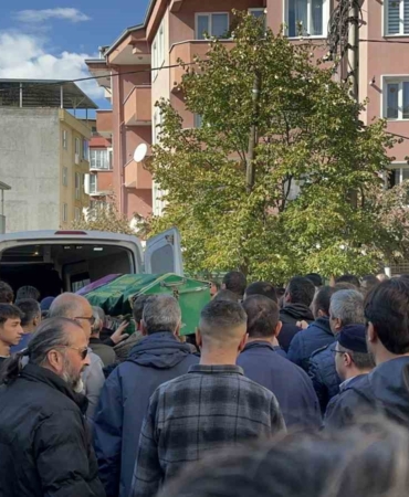 Feci kazada hayatını kaybeden 16 yaşındaki Zeynep toprağa verildi