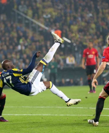 Fenerbahçe, 8 yıl sonra Manchester United’ı konuk edecek