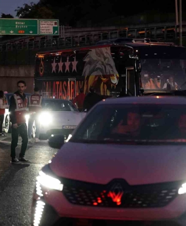 Galatasaray, derbi için stada geldi