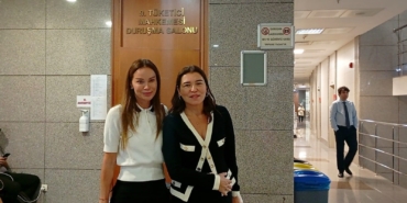 Gazeteci Esin Övet’in görme kaybı yaşadığı olaya ilişkin davada Ebru Şallı tanık olarak dinlendi