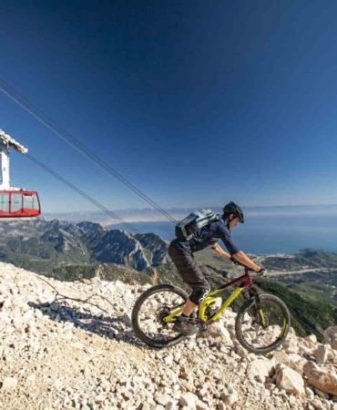Gökyüzünden denize dağ bisikleti deneyimi
