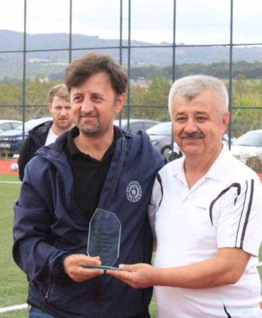 Gönen’de yeni spor tesisleri törenle hizmete açıldı