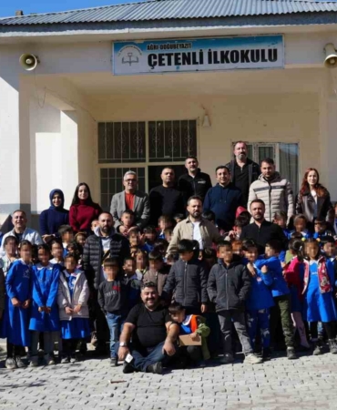 Gönül Bahçesi Platformu’ndan ihtiyaç sahibi çocuklara yardım