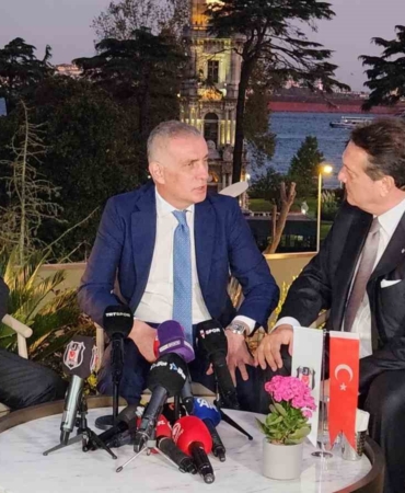 Hasan Arat, Dursun Özbek ve İbrahim Hacıosmanoğlu, açılışta bir araya geldi