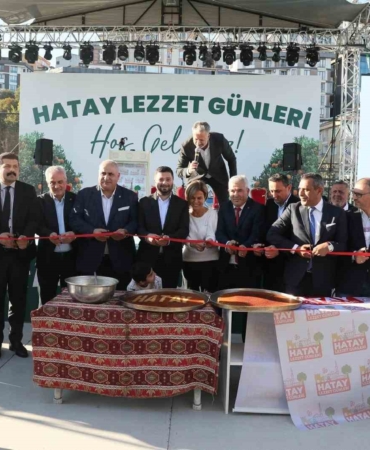 Hataylılar, Kağıthane Belediyesi tarafından düzenlenen ‘Hatay Tanıtım Günlerinde’ buluştu