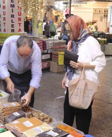 Havalar soğudu, vatandaş aktarların yolunu tuttu