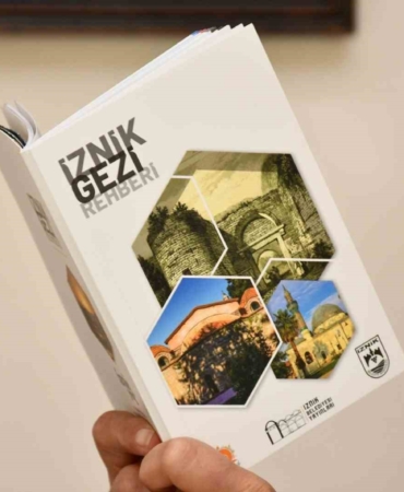 İznik Gezi Rehberi yayında