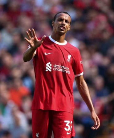 Joel Matip futbolu bıraktığını açıkladı