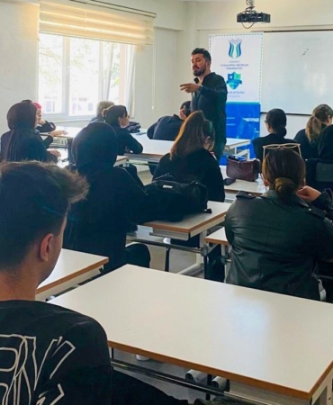 Kadın cinayetlerine dikkat çekmek için yürüdüler