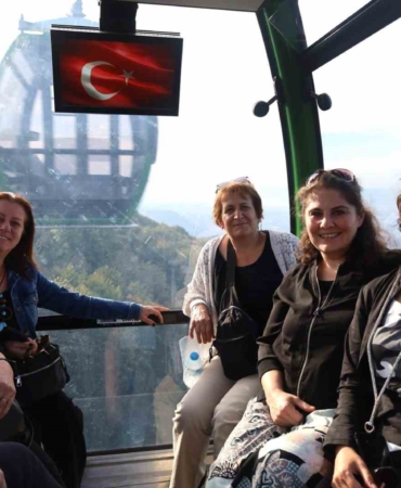 Kadın muhtarların teleferik heyecanı