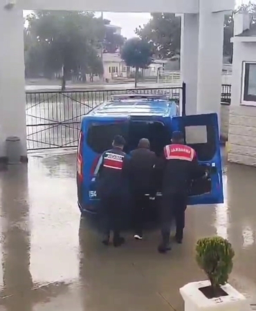 Kamyonlarda kullanılan parçaları çalmışlardı, yakalandılar