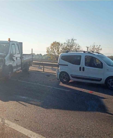 Karacabey’de zincirleme kaza: 9 yaralı