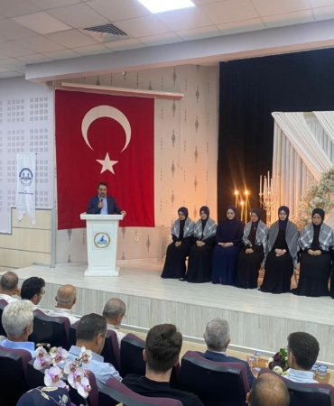 Kartepe’de hafız olan 18 öğrenci için icazet töreni yapıldı