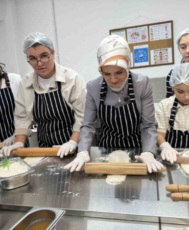 Kasımpaşa Oya Kayacık ÇES Gastronomi Atölyesi açıldı