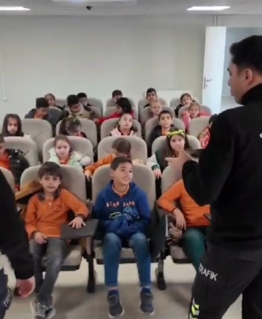 Kırklareli’nde öğrenciler trafik kuralları hakkında bilgilendirildi
