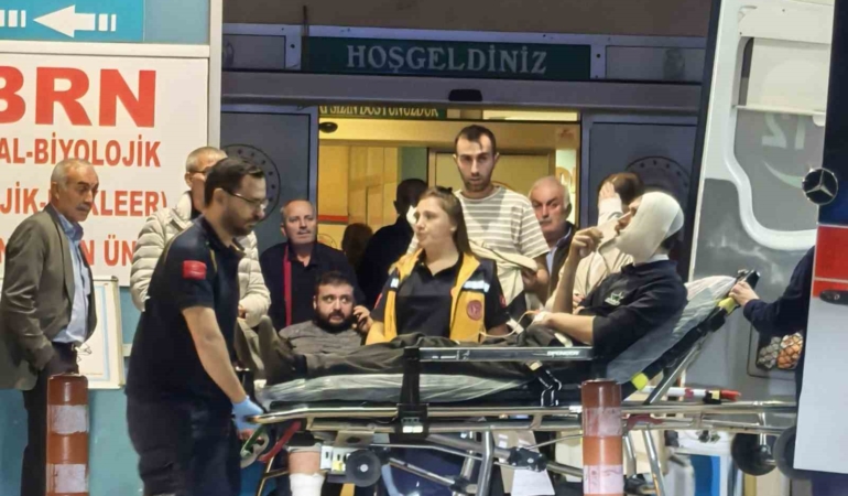 Kopan halat yüzüne çarptı