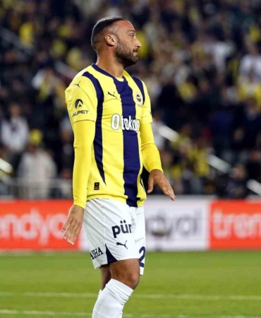 Mourinho, ligde 5 maç sonra Cenk Tosun’u sahaya sürdü