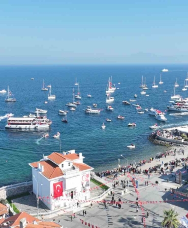Mudanya’da denizden karaya cumhuriyet coşkusu