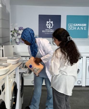 Öğrencilerin çamaşır yıkama derdine son