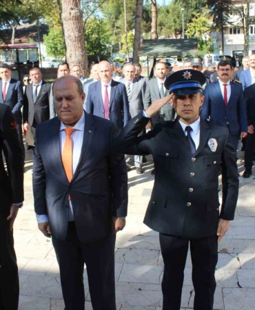 Osmaneli’nde 29 Ekim Cumhuriyet Bayramı kutlamaları başladı