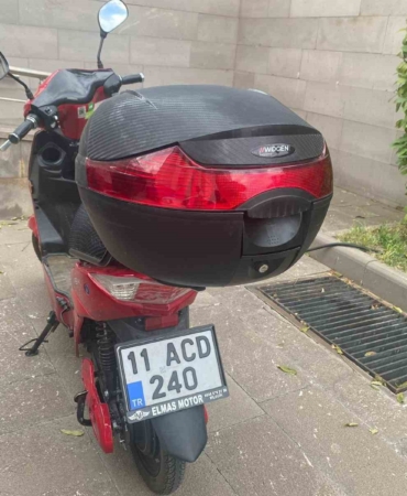 Otomobil ile motosiklet çarpıştı: 1 yaralı