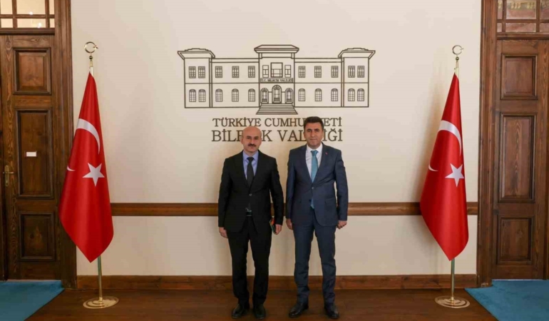 Öztürk göreve başladı