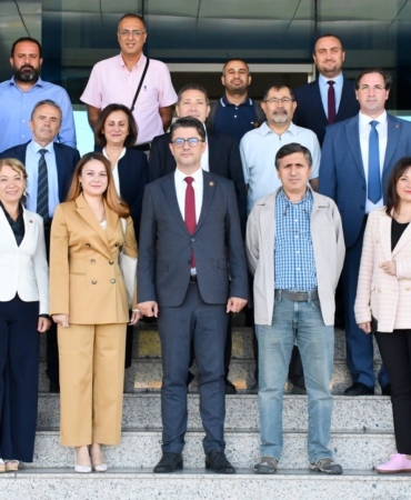 Rektör Erenoğlu’ndan ÇOMÜ’lü Akademisyenlere Teşekkür Belgesi