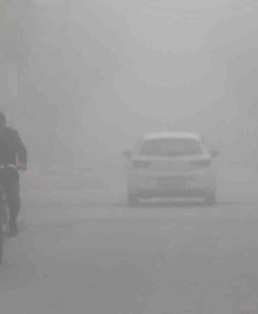 Sakarya güne sisle uyandı: Görüş mesafesi 10 metreye kadar düştü