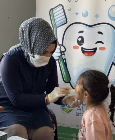 Sakarya’nın o ilçesinde anaokulu öğrencilerine diş taraması