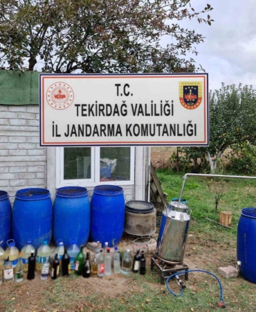 Saray’da yarım ton sahte içki ele geçirildi