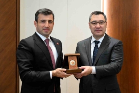Selçuk Bayraktar’a Kırgızistan’dan devlet nişanı