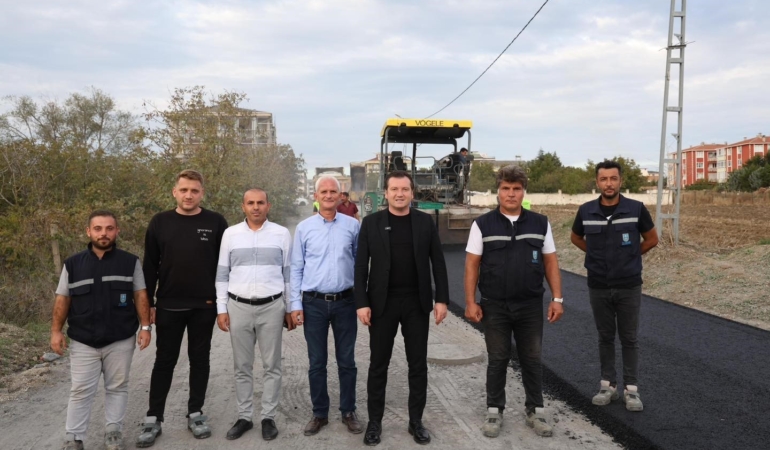 Silivri’de 22 yıldır atıl durumda olan cadde hizmete yeniden açıldı