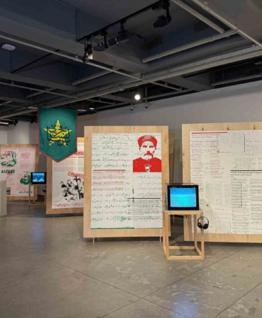 ‘Sosyalizme Tercüme’ sergisi sanatseverlerin ziyaretine açıldı