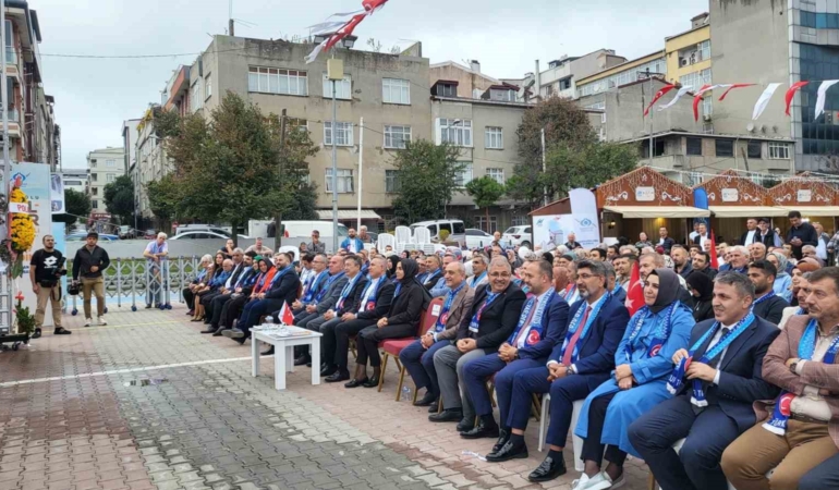 Sultangazi’de Erzurum Yöresel Günleri’ne vatandaşlar yoğun ilgi gösterdi