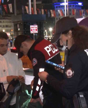 Taksim’de helikopter destekli ’huzur uygulaması’