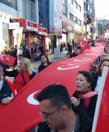 Tekirdağ’da Cumhuriyet Bayramı’nda 1 kilometrelik dev yürüyüş
