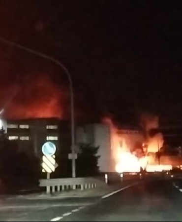 Tekirdağ’da kozmetik fabrikasında yangın çıktı