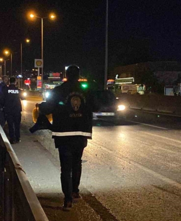 Ticari aracın çarptığı yaya hayatını kaybetti