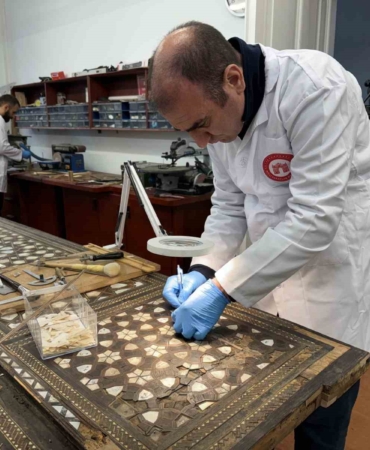 Topkapı ve Dolmabahçe Sarayı’ndaki bazı eserler restore ediliyor