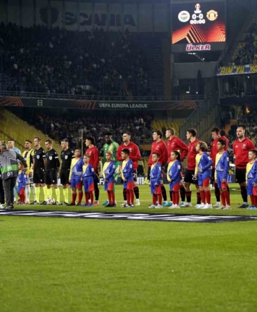 UEFA Avrupa Ligi: Fenerbahçe: 0 - Manchester United: 0 (Maç devam ediyor)